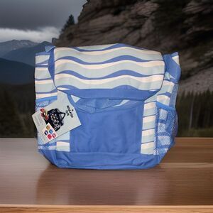 NWT Nantucket Distributing Insulated Tote Bag Blue Waves 12 in x 15 in